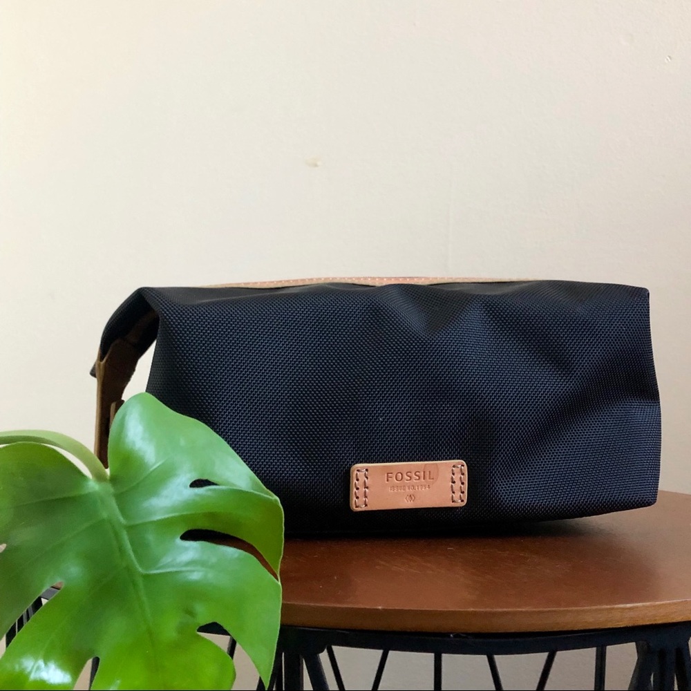 Fossil Travel Pouch - Black